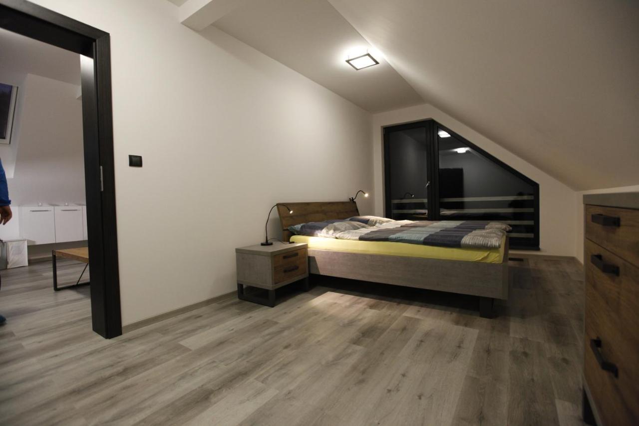 Apartman Peklo Vrchlabi Ngoại thất bức ảnh